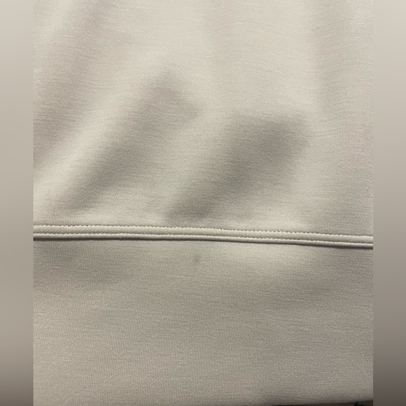 Lululemon Softstreme Perfectly Oversized Cropped Crew - Picture 11 of 12